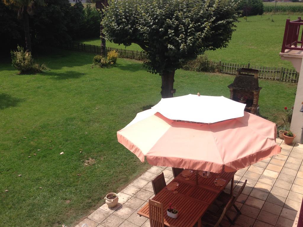 Arret Et Aller Bed and Breakfast Argagnon Exterior foto
